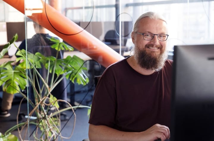 Mitä on asiakkaiden identiteetin- ja pääsynhallinta (CIAM)?