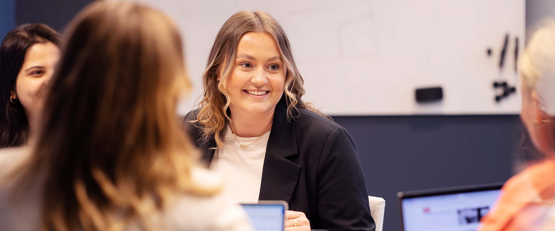 Anette on IAM Service Management -asiantuntija Cloudworksilla